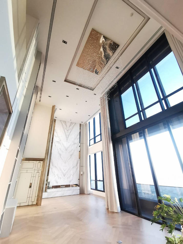 The ESSE Sukhumvit 36 ​​Duplex penthouse 3bed 3bath 278sqm. 135,000,000 Am: 0656199198