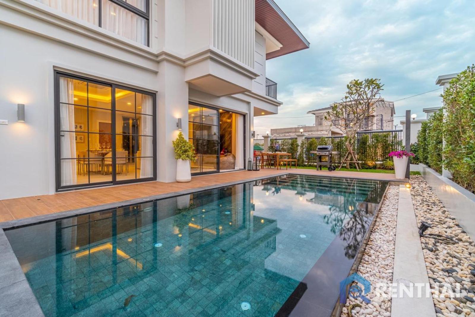 Brand new pool villa in the hear of Pattaya City, Close to international school. Brand new pool villa in the hear of Pattaya City, Close to international school.
