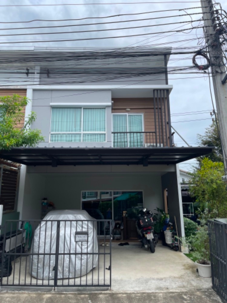 2-story townhouse for sale, Willette Light Pattanakarn 38, corner unit, fully furnished, ready to move in (N.1026) 2-story townhouse for sale, Willette Light Pattanakarn 38, corner unit, fully furnished, ready to move in (N.1026)