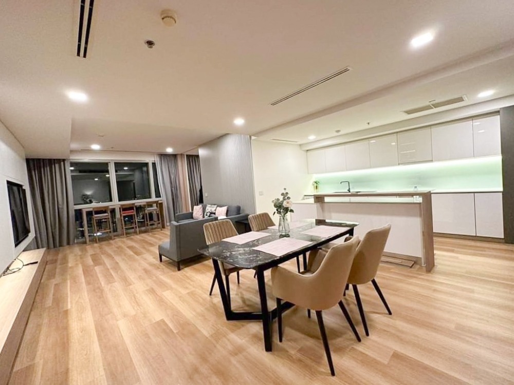 ● Nice Decoration ● ตึก B ชั้น 30+ 134.38 ตร.ม. | 3 ห้องนอน วิว Icon siam | คอนโดใกล้ ไอคอนสยาม 3นาที, BTS สะพานตากสิน 3 นาที – รูปที่ 3