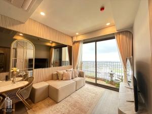 For Sale!! Whizdom The Forestias (Destinia Building) 40.74 sq.m. 1 bedroom, high privacy, the room wall is attached to the neighbor's house on only one side @8.78 MB