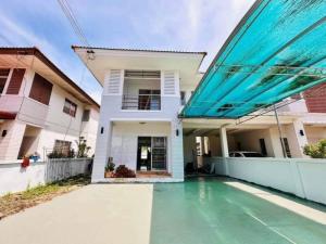 ขายบ้านแฝดศรีราชา บ้านโครงการ โฮมทาวน์ หนองยายบู่ ขายถูก!