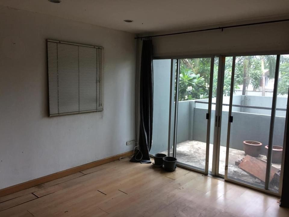 ● Cozy Home ● ที่ดินพร้อมบ้าน 2 ชั้น 203.00 ตร.ว. | ใกล้ Centurion International School, Bangkok 3 นาที, ฺBTS สถานีบางจาก 6 นาที – รูปที่ 3