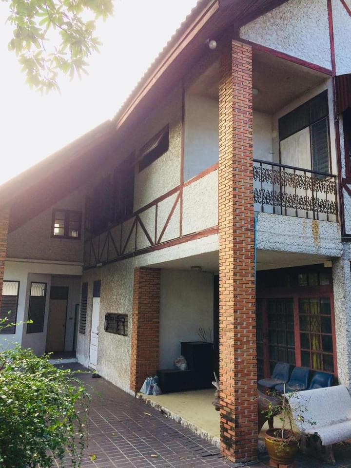 ● Cozy Home ● ที่ดินพร้อมบ้าน 2 ชั้น 203.00 ตร.ว. | ใกล้ Centurion International School, Bangkok 3 นาที, ฺBTS สถานีบางจาก 6 นาที