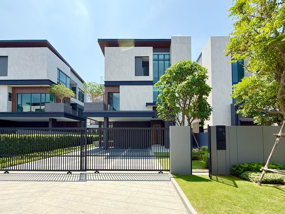 The Honor Yothin Phatthana - SizeS* 60 wa 455 sq m. 3-storey detached house, 3 bedrooms, 3 parking spaces 092-545-6151 (Tim) The Honor Yothin Phatthana - SizeS* 60 wa 455 sq m. 3-storey detached house, 3 bedrooms, 3 parking spaces 092-545-6151 (Tim)