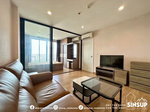 📣 For rent 𝐓𝐡𝐞 𝐓𝐫𝐞𝐞 𝐈𝐧𝐭𝐞𝐫𝐜𝐡𝐚𝐧𝐠𝐞 Spacious 1-bedroom unit on a high floor with stunning city views. Fully furnished and ready to move in
