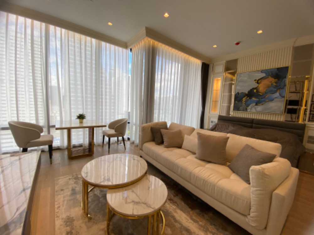Ashton Silom【𝐒𝐄𝐋𝐋 &amp; 𝐑𝐄𝐍𝐓】🔥Don't miss it! Luxurious room, very spacious, in the heart of the city, fully furnished.  The central area is fully equipped, near BTS Chong Nonsi. Hurry and say hello!!🔥 Contact Line