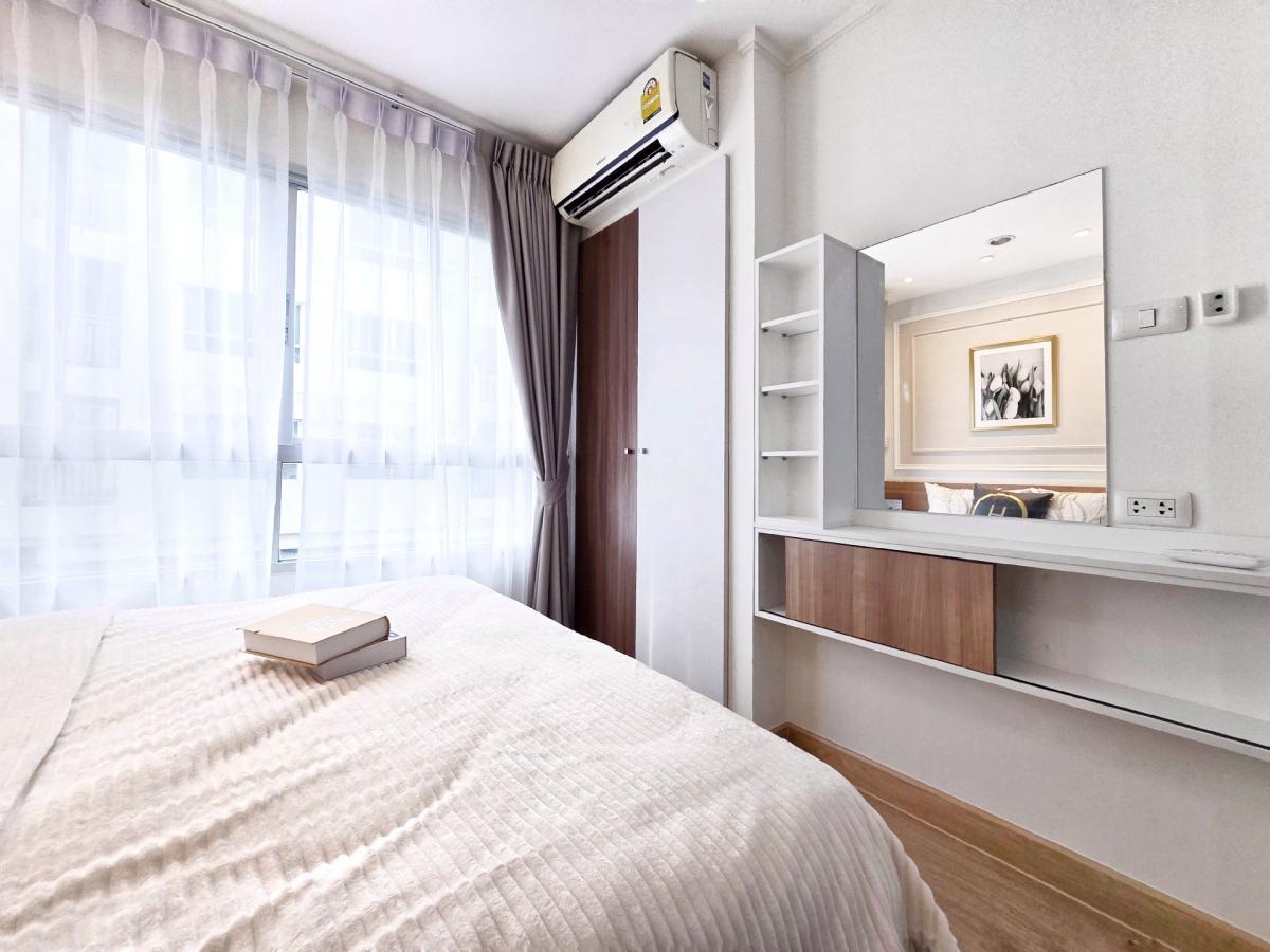 It has arrived..Rare Item #Ready to move in #Free furniture Building close to the central area 🌳 Lumpini Ville Project Phatthanakan 26 - New Phetchaburi 🌳