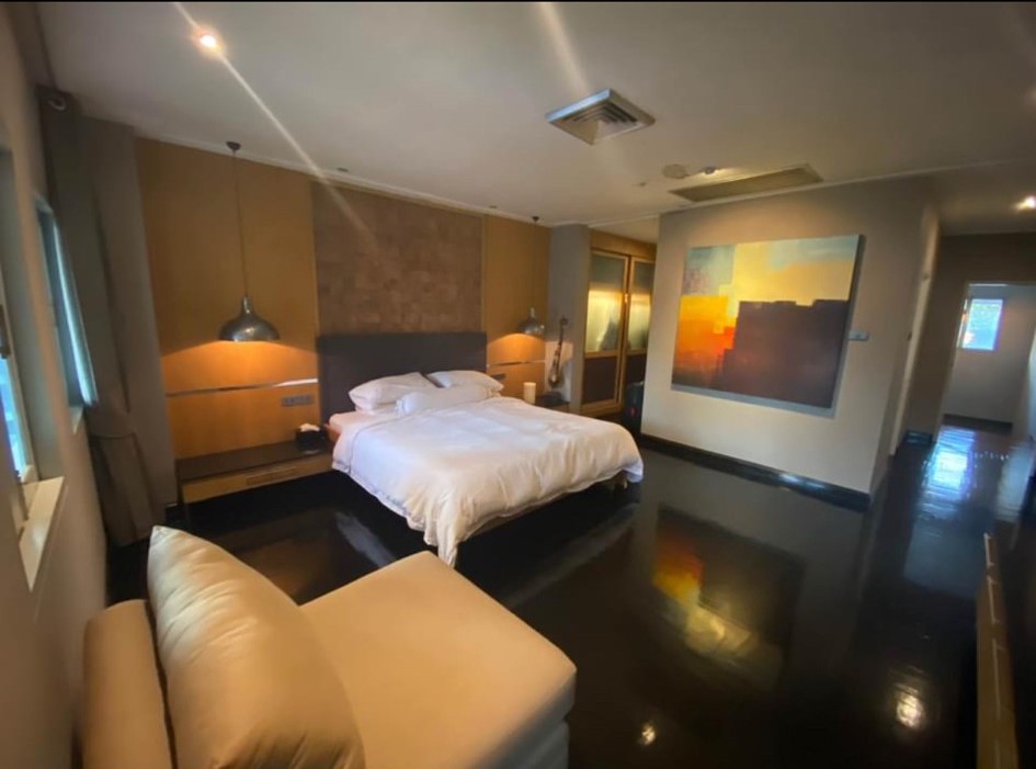 ♦ Special price ♦ ทาวน์เฮ้าส์ 4 ชั้น 3 ห้องนอน | 40.00 ตร.ว. 300.00 ตร.ม. | ใกล้ โรงพยาบาลสมิติเวช สุขุมวิท 5 นาที, BTS สถานีพร้อมพงษ์ 11 นาที – รูปที่ 2