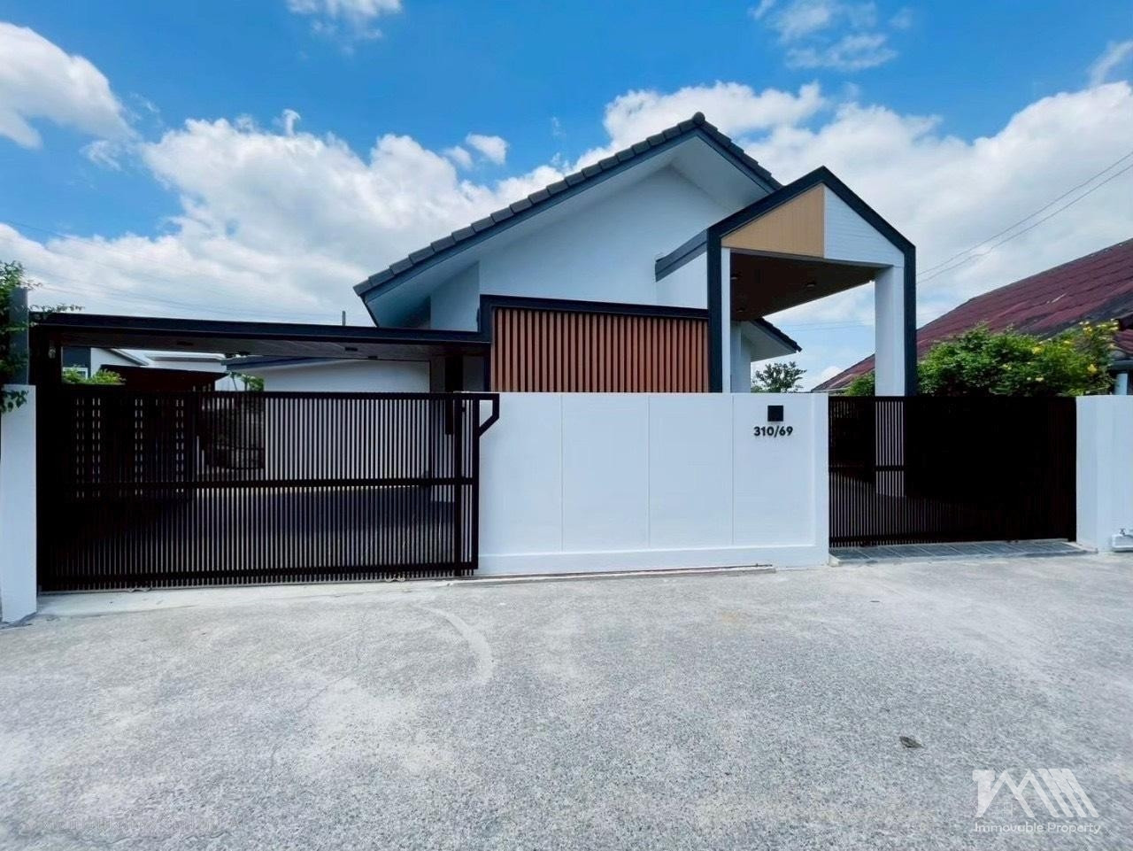 Single house in Thalang zone Single house in Thalang zone