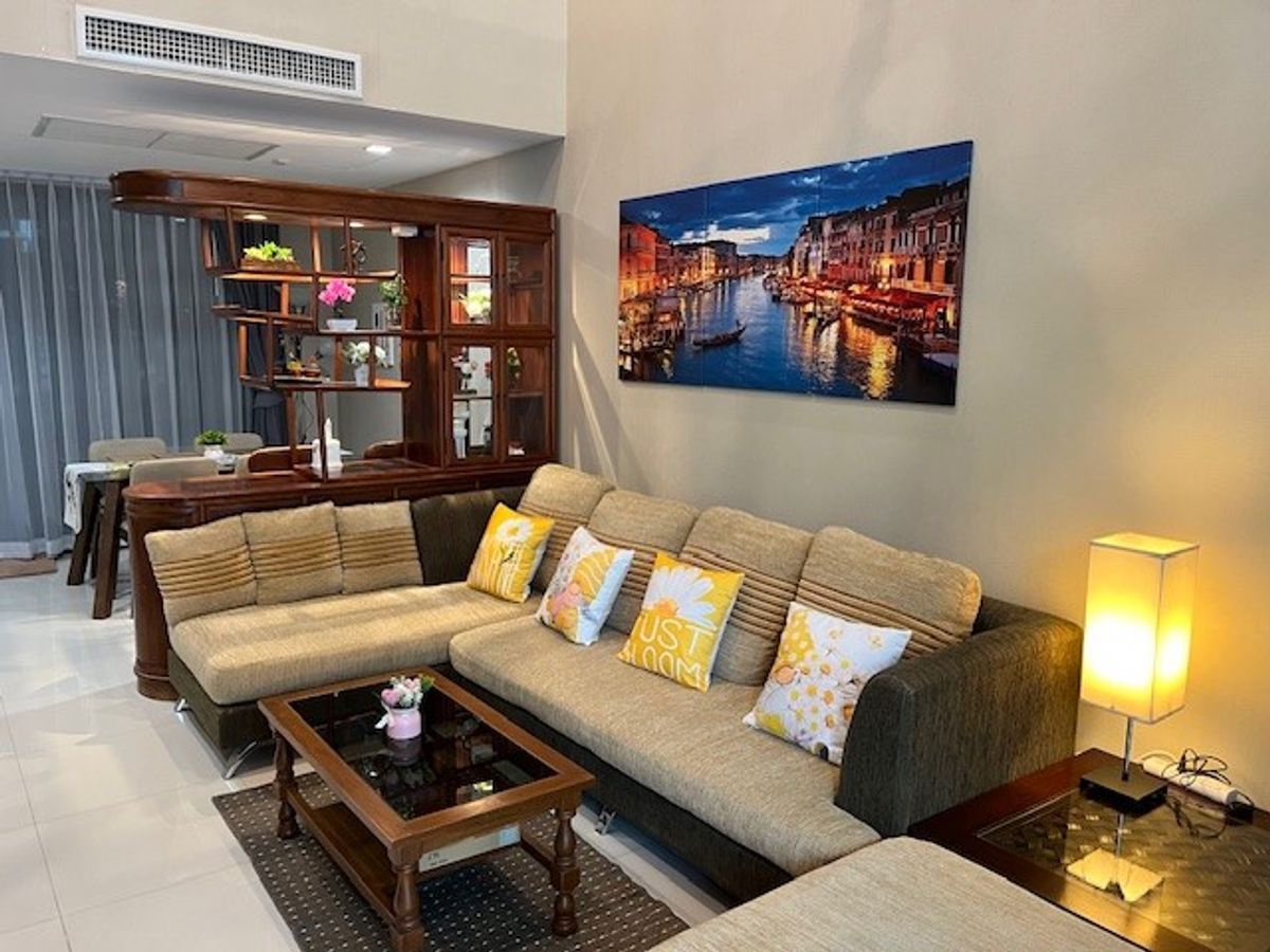 ทาวน์โฮมให้เช่า 3.5 ชั้น 193 ตรม. ตกแต่งพร้อมอยู่ 33,000 บาท/เดือน บ้านกลางเมืองวิภาวดี – รูปที่ 3