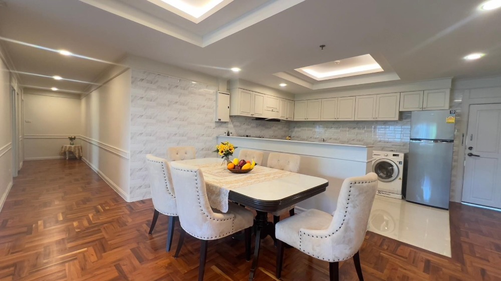 ● Good Deal ● 0++ floor | 150.00 ตร.ม. 2 ห้องนอน  | near EmQuartier 1 mins, BTS Phrom Phong station 3 mins, Emporium 3 mins, Benchasiri Park 4 mins