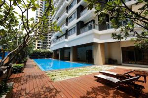 ♦ Luxury Duplex ♦ ชั้น 10+ | 189.39 ตร.ม. 3 ห้องนอน | ใกล้ Emporium 2 นาที, อุทยานเบญจสิริ 3 นาที, BTS สถานีพร้อมพงษ์ 4 นาที, EmQuartier 6 นาที
