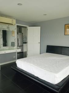 For rent Sukhumvit Suite high floor 56sqm