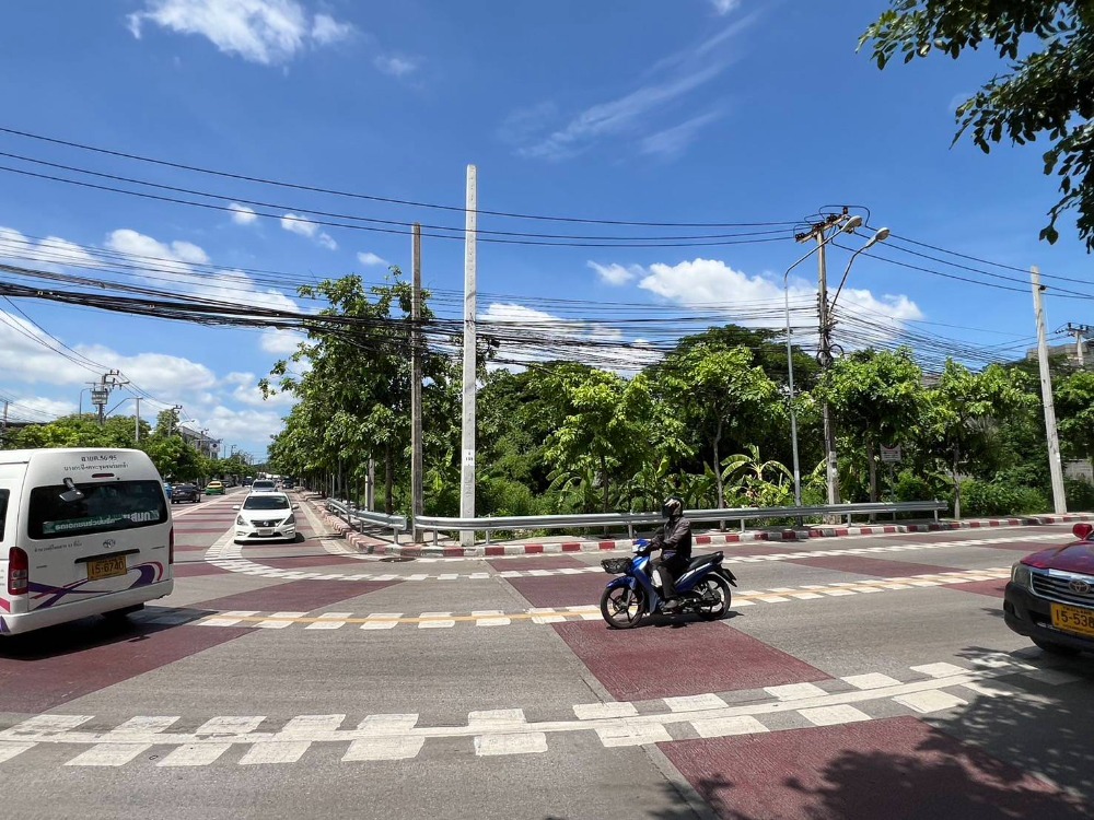 S-LUEG101 ขาย ที่ดิน ซ. เคหะหะร่มเกล้า78 ขนาด 826ตร.ว. 69ล้าน  064-959-8900
