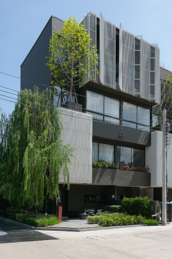 [New] Nue Hybe Suksawat - แบบบ้าน UT - ทาวน์โฮม 3.5 ชั้น