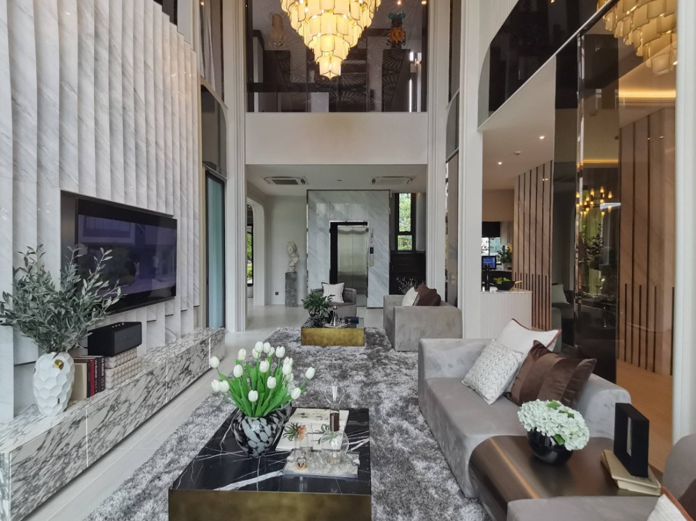 ◣ Type Aldhelm◥ Mansion 2 storey 5 beds | 143.70 sq.w. 571.00 sq.m. | near The Paseo Park Kanchanaphisek 2 mins, Kanchanaphisek Rd 2 mins, Thonburi 2 Hospital 7 mins ◣ Type Aldhelm◥ Mansion 2 storey 5 beds | 143.70 sq.w. 571.00 sq.m. | near The Paseo Park Kanchanaphisek 2 mins, Kanchanaphisek Rd 2 mins, Thonburi 2 Hospital 7 mins