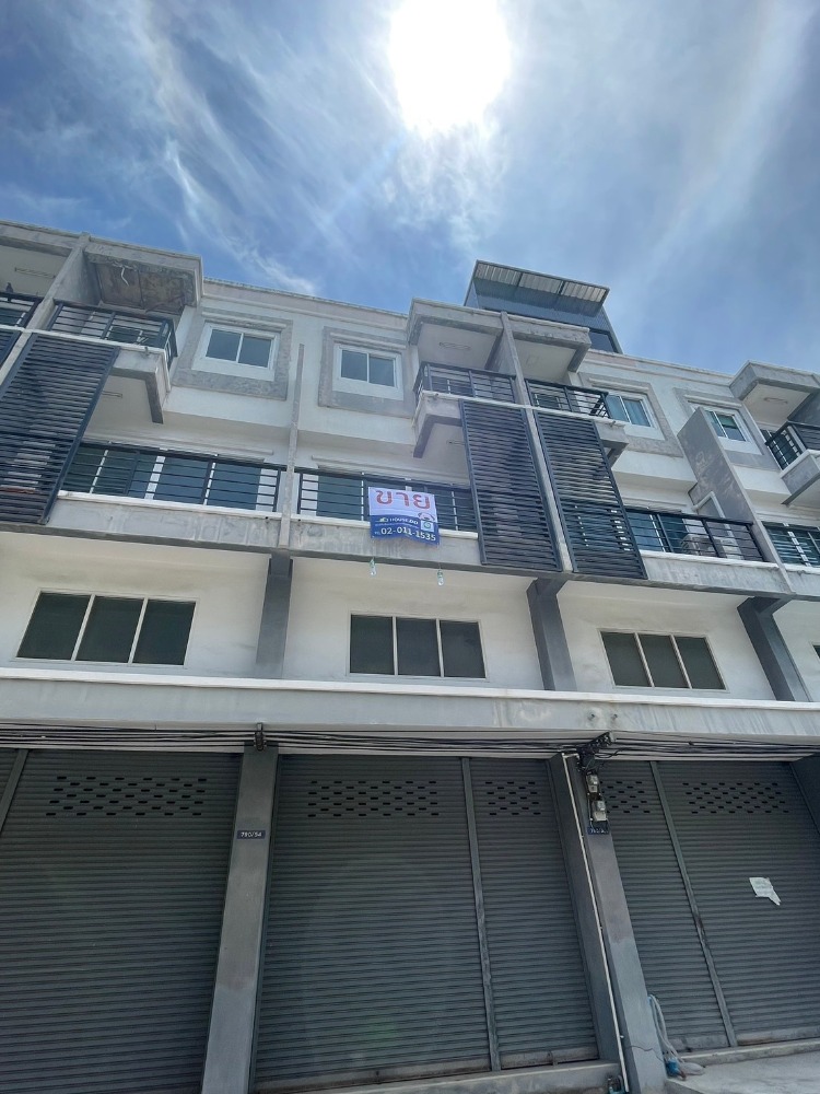 ขายด่วน!!! Shophouse Wisatesuknakorn 16 () ขายด่วน!!! Shophouse Wisatesuknakorn 16 ()