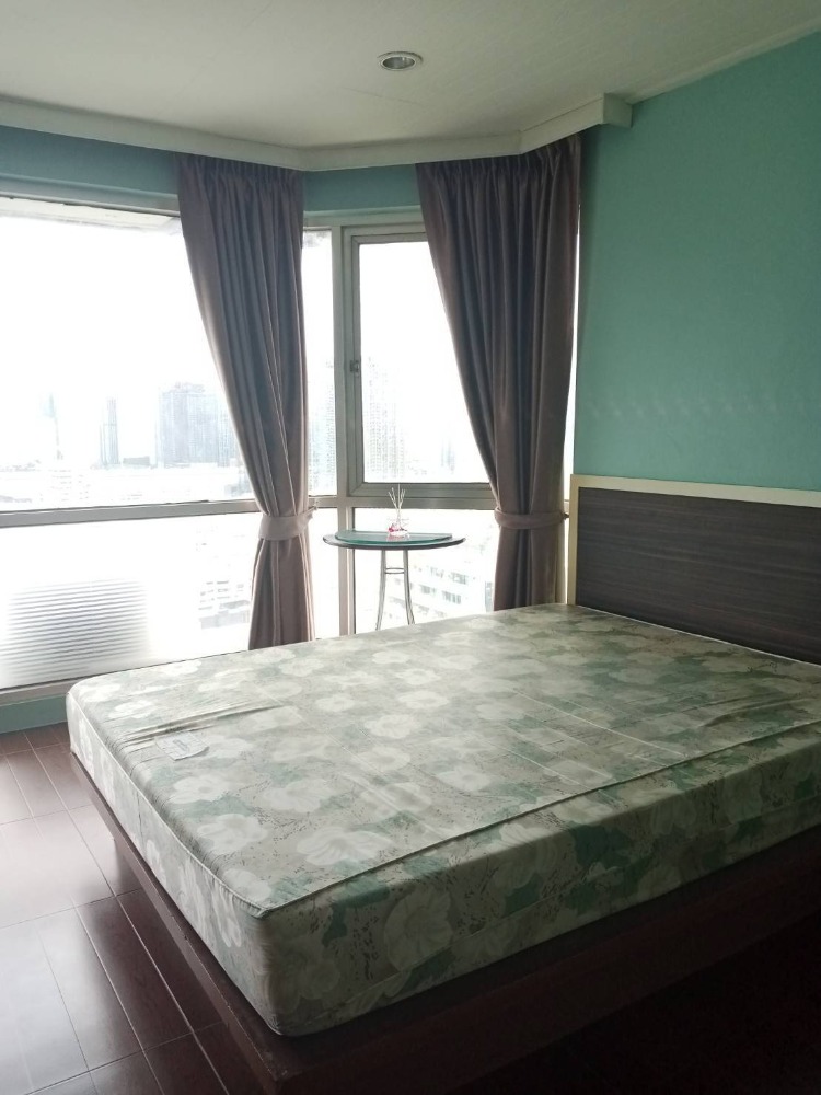 Beautiful room, high floor, for rent, 1 bedroom, 1 bathroom, Sukhumvit Suite.