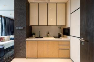 ♦ Prime Location ♦ ชั้น 25+ 43.42 ตร.ม. 1 ห้องนอน | ใกล้ BTS สถานีทองหล่อ 2 นาที, โรงพยาบาลสมิติเวช สุขุมวิท 4 นาที, Emporium 7 นาที
