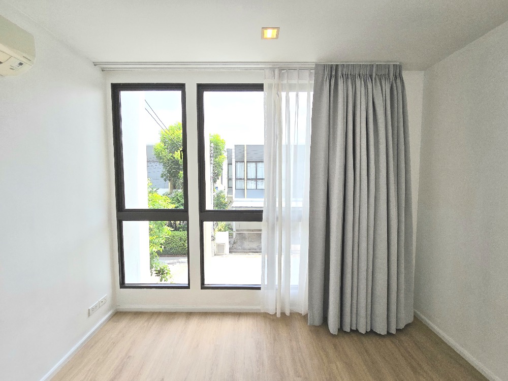 ขายด่วน!! บ้านแฝดรีโนเวทใหม่ ใกล้ ม.ธรรมศาสตร์ ม.กรุงเทพ รังสิต – รูปที่ 3