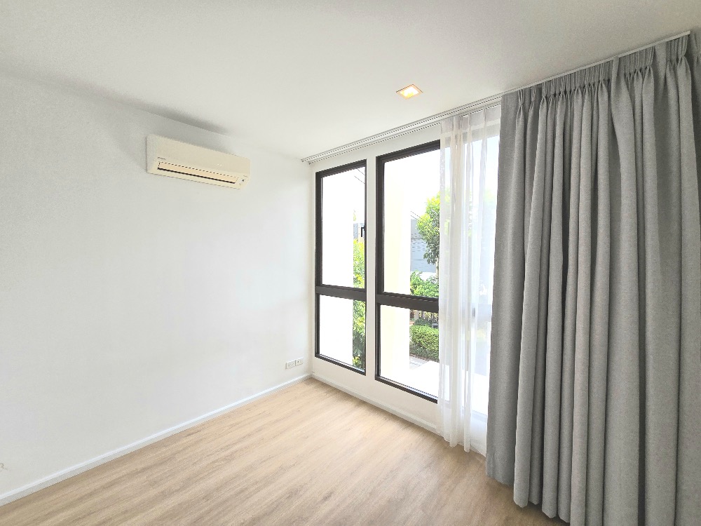 ขายด่วน!! บ้านแฝดรีโนเวทใหม่ ใกล้ ม.ธรรมศาสตร์ ม.กรุงเทพ รังสิต – รูปที่ 4