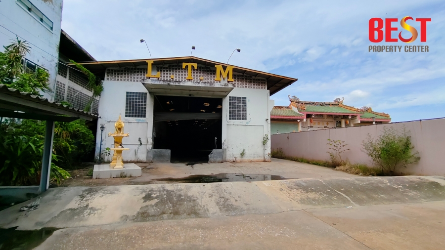Land for sale with warehouse, on Sukhumvit Road, near BTS and MRT Samrong, size 371 square wah, red plan – รูปที่ 2