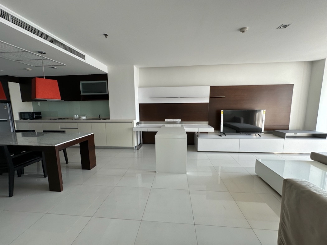 ให้เช่า คอนโด | 2 ห้องนอน 2 ห้องน้ำ พร้อมอ่างอาบน้ำ “Sathorn Heritage” 121 ตร.ม. ใกล้ BRT อาคารสงเคราะห์ และ BTS ช่องนนทรี – รูปที่ 3