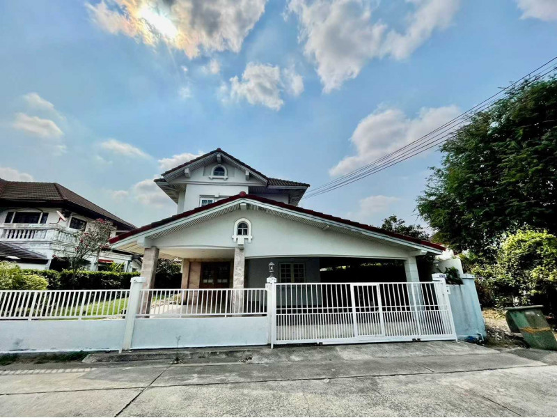 ขายบ้านเดี่ยว หมู่บ้านโกลเดนเพลส ซ.วัชรพล 1/4 ขายบ้านเดี่ยว หมู่บ้านโกลเดนเพลส ซ.วัชรพล 1/4
