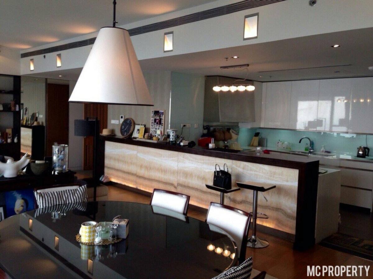 The Met 3 bedroom 194sqm River View High floor Fully Furnished with Chanintr Furnitures for sale only 43MB please contact 0816878954 The Met 3 bedroom 194sqm River View High floor Fully Furnished with Chanintr Furnitures for sale only 43MB please contact 0816878954