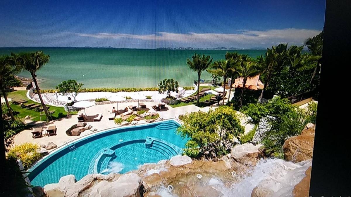 📢👇Luxury hotel for sale in Pattaya, next to the sea, quiet, clean beach, able to continue business. Customers are always full. 📢👇Luxury hotel for sale in Pattaya, next to the sea, quiet, clean beach, able to continue business. Customers are always full.