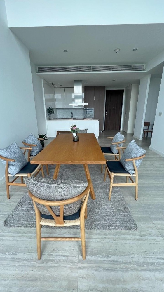❖ Cozy Decoration ❖ ชั้น 15+ วิวสนามม้า | 2 ห้องนอน 154.00 ตร.ม. | ใกล้ สวนลุมพินี 1 นาที, เวลา สินธร วิลเลจ 3 นาที, MRT สถานีสีลม 3 นาที – รูปที่ 3