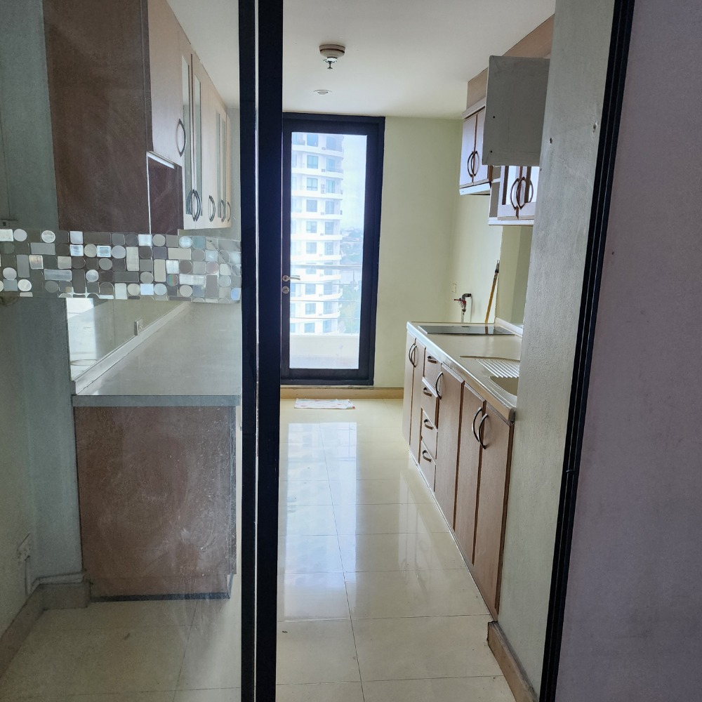 Waterfront condo opposite Charoenkrung Pracharak Hospital. – รูปที่ 4