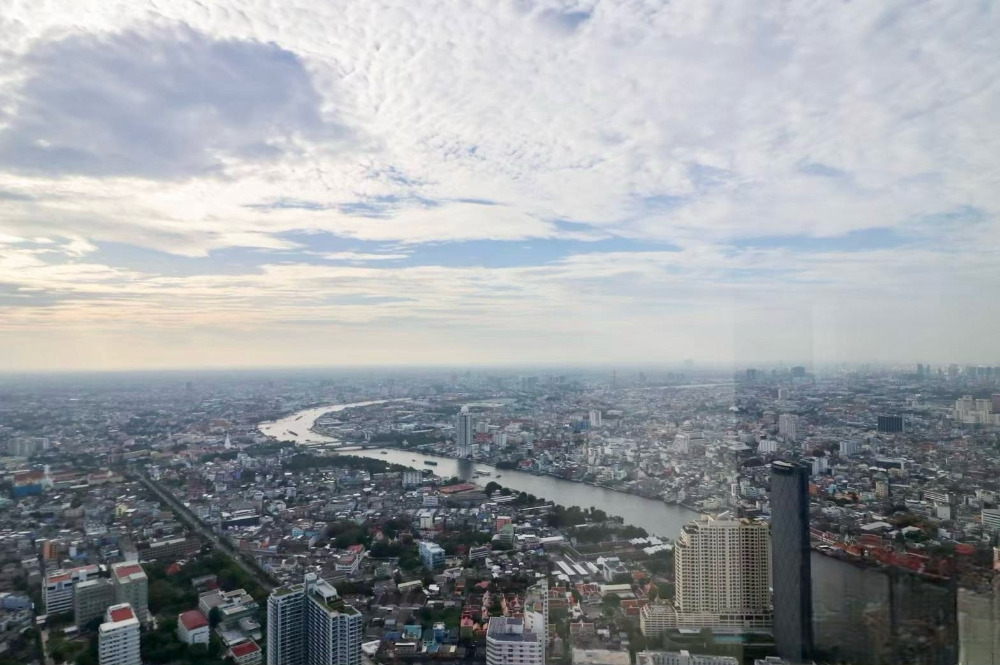 Magnolias Waterfront Residences at Icon Siam Penthouse: 4bed 348sqm. bareshell 283,000,000 Am: 0656199198