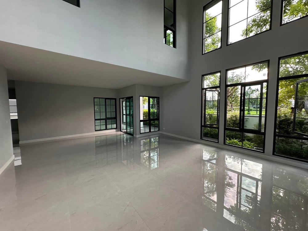♦ Modern Classic ♦ Single house 2 storey 5 beds | 123.00 sq.w.. 580.00 sq.m. | near Concordian International School 6 mins, IKEA Bangna 8 mins, Muang Kaew Golf Course 8 mins ♦ Modern Classic ♦ Single house 2 storey 5 beds | 123.00 sq.w.. 580.00 sq.m. | near Concordian International School 6 mins, IKEA Bangna 8 mins, Muang Kaew Golf Course 8 mins