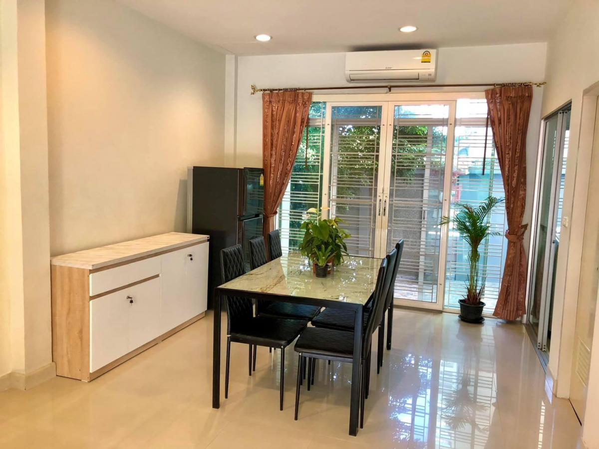เช่าทาวน์เฮ้าส์ บ้านกลางเมืองสาทร ตากสิน urbanion – รูปที่ 2