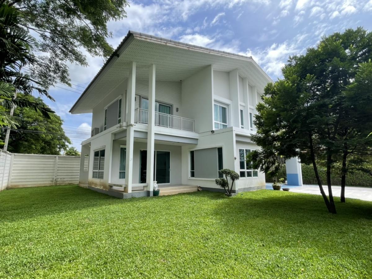 For rent: 2-storey detached house, Habitia Motif Panyaintra project, golf course view, corner plot in For rent: 2-storey detached house, Habitia Motif Panyaintra project, golf course view, corner plot in