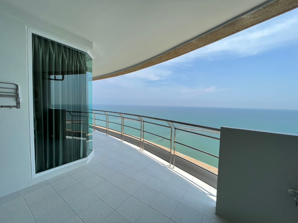 ให้เช่า คอนโดตกแต่งใหม่ ชั้น 18 ติดชายหาดเจ้าสำราญ รอยัลบีช Royal Beach Condo – 3 นอน 3 น้ำ, 186 Sq.m. วิวหาดเจ้าสำราญ 180 องศา. ค่าเช่า 55,000 บาทต่อเดือน, ขาย 12 ล้านบาท – รูปที่ 3