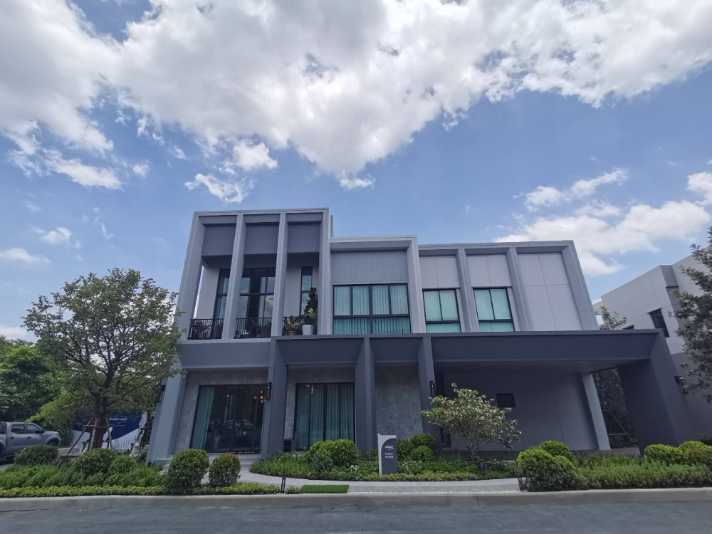 ◣ Type Tuscan◥ Single house 2 storey 4 beds | 81.60 sq.w. 391.00 sq.m. | near Max Value 9 mins, Jas Green Village 10 mins, Panya ramintra Golf Course 10 mins ◣ Type Tuscan◥ Single house 2 storey 4 beds | 81.60 sq.w. 391.00 sq.m. | near Max Value 9 mins, Jas Green Village 10 mins, Panya ramintra Golf Course 10 mins