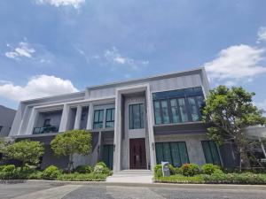 ◣ Type Colonnade◥ บ้านเดี่ยว 2 ชั้น 5 ห้องนอน | 101.90 ตร.ว. 523.00 ตร.ม. | ใกล้ Max Value ปัญญาอินทรา 9 นาที, Jas Green Village 10 นาที, สนามกอล์ฟปัญญาอินทรา 10 นาที
