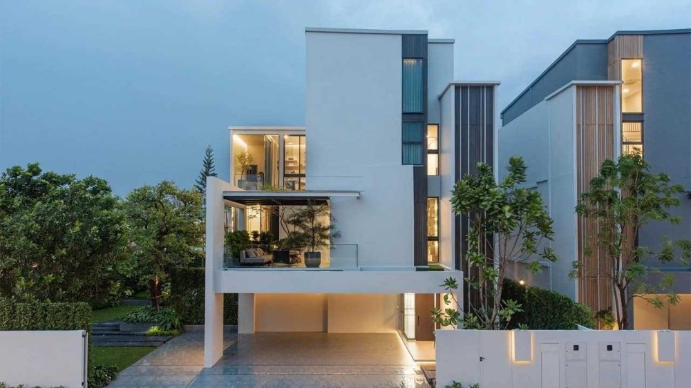 ♦ Beyond Loft ♦ บ้านหรู 3 ชั้น 86.00 ตร.ว. 421.00 ตร.ม. | 4 ห้องนอน 4 ที่จอดรถ | บ้านเดี่ยวกรุงเทพกรีฑา ใกล้ ร.ร.นานาชาติเวลลิงตัน 2 นาที, มาร์เก็ตเพลส 6 นาที, โรงพยาบาลศิริน 7 นาที, ARL หัวหมาก 9 นาที ♦ Beyond Loft ♦ บ้านหรู 3 ชั้น 86.00 ตร.ว. 421.00 ตร.ม. | 4 ห้องนอน 4 ที่จอดรถ | บ้านเดี่ยวกรุงเทพกรีฑา ใกล้ ร.ร.นานาชาติเวลลิงตัน 2 นาที, มาร์เก็ตเพลส 6 นาที, โรงพยาบาลศิริน 7 นาที, ARL หัวหมาก 9 นาที