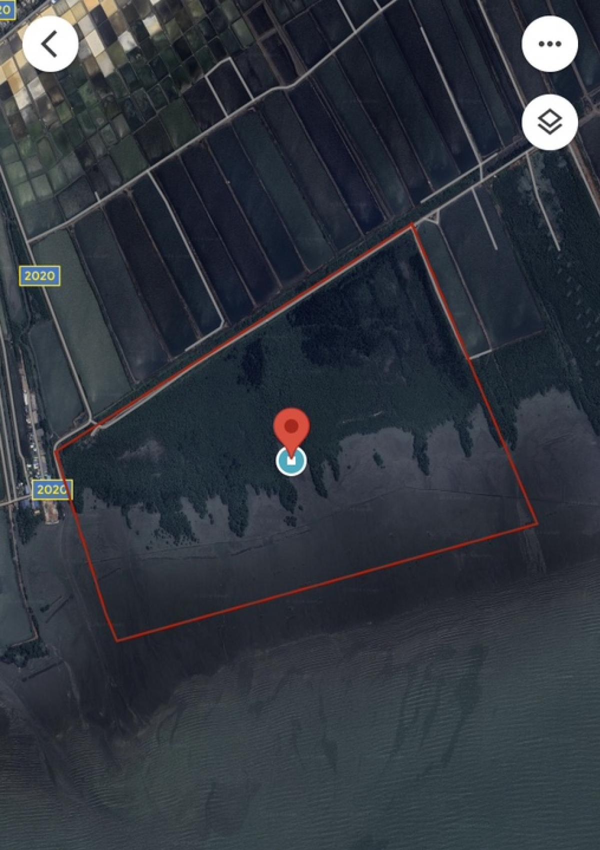 Empty land for sale, 451 rai, Mueang Samut Sakhon District, next to the sea.