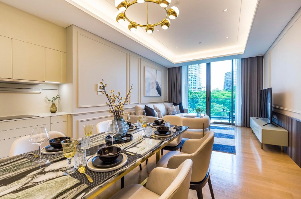 ♦ Super Luxury ♦ ชั้น 0++ 126.00 ตร.ม. | 2 ห้องนอน 2 ห้องน้ำ | ใกล้ เซ็นทรัล ชิดลม 6 นาที, BTS ชิดลม 7 นาที, เซ็นทรัล เอ็มบาสซี 7 นาที