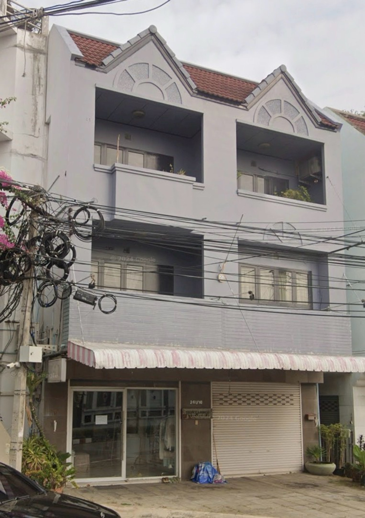 Commercial building Kanjanapisake  Suitable for beauty Clinic and so on.