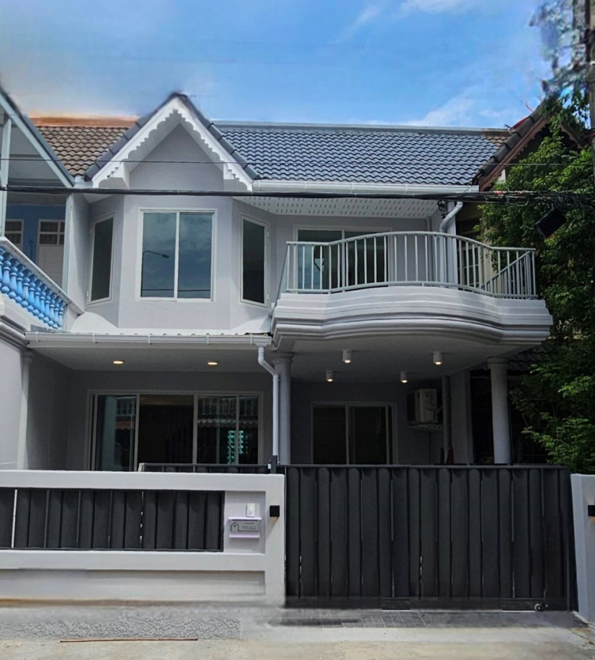 WS ขาย ทาวน์โฮม สุขุมวิท 50 รีโนเวทสวยมาก เดินทางสะดวก 31 ตรว ใกล้ทางด่วนมาก WS ขาย ทาวน์โฮม สุขุมวิท 50 รีโนเวทสวยมาก เดินทางสะดวก 31 ตรว ใกล้ทางด่วนมาก