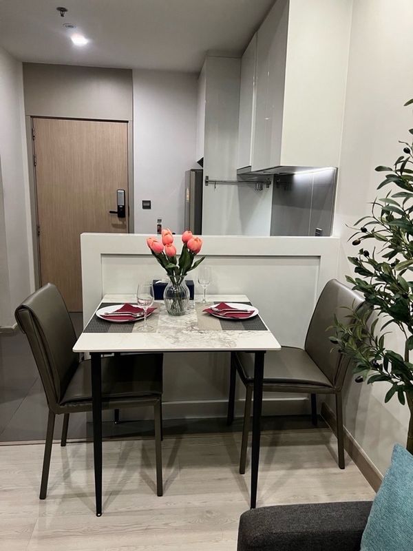คอนโด M Thonglor 2 ห้องนอน เลี้ยงสัตว์ได้ พร้อมผู้เช่าและรายได้จากค่าเช่าถึงปี 2028