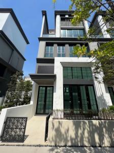 Townhome for sale with swimming pool, 4.5 floors, new house, One Atelier Private Residence Phaholyothin, near BTS Ratchayothin, Lat Phrao, Central, private elevator.
