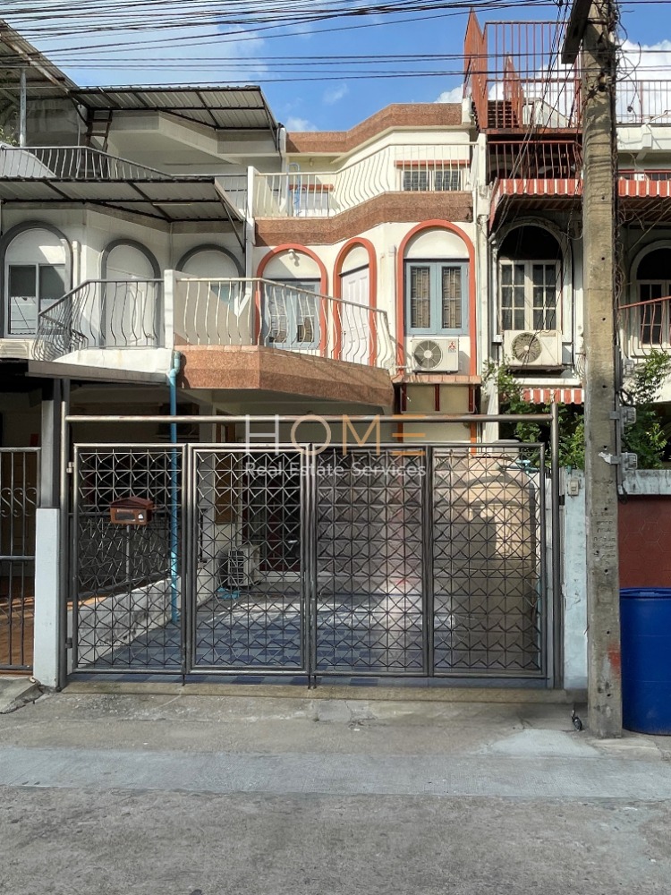 ใกล้ BTS รัชโยธิน ✨ ทาวน์เฮ้าส์ เสนานิคม 1 / 3 ห้องนอน (ขาย), Townhouse Senanikom 1 / 3 Bedrooms (FOR SALE) TPM111