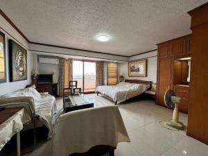 Condo for sale Baan On Nut Sukhumvit 77, large room, 48 sq m., price 1.6 million (SM686)