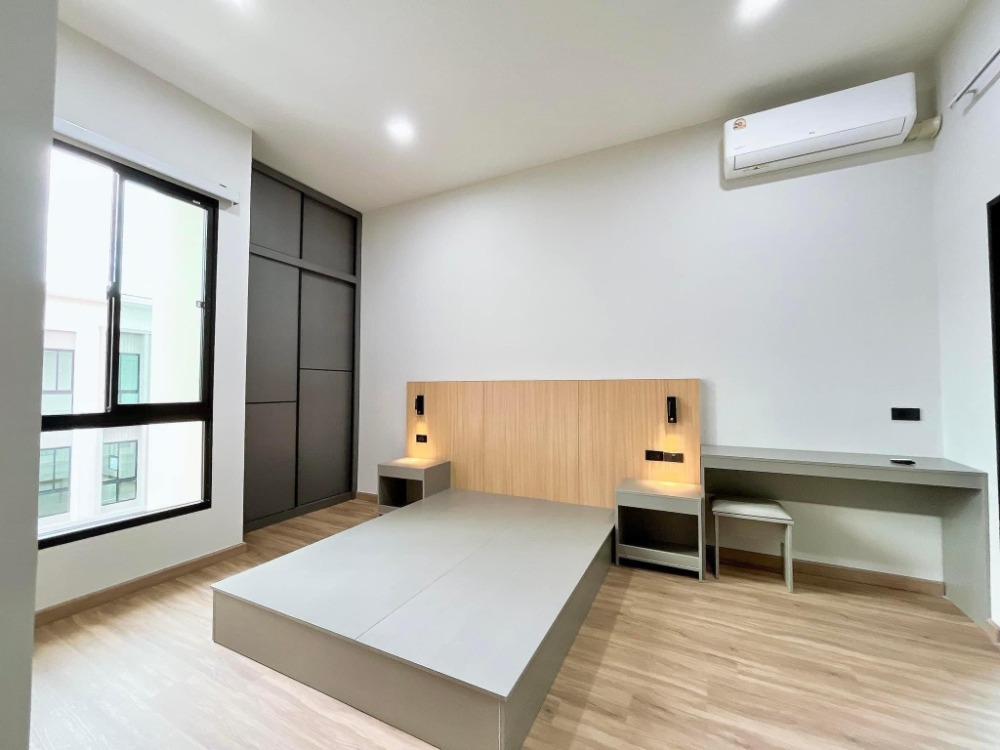 ● For Rent ● ทาวน์โฮม 3 ชั้น 3 ห้องนอน | 30.00 ตร.ว. 240.00ตร.ม. | ใกล้ Major รัชโยธิน 5 นาที, Avenue รัชโยธิน 8 นาที, มหาวิทยาลัยเกษตรศาสตร์ 13 นาที – รูปที่ 3
